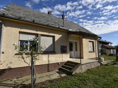 Eladó családi ház Kadarkút