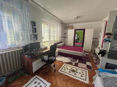 Eladó családi ház - 4242 Hajdúhadház