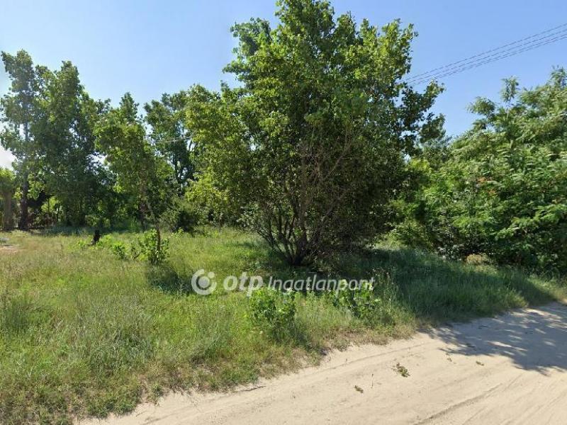 Eladó lakóövezeti telek Szigetszentmiklós