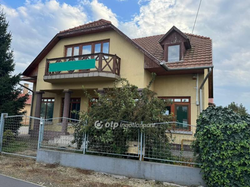 Eladó egyéb ipari ingatlan Tiszafüred
