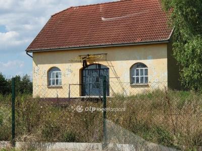 Eladó nyaraló Debrecen