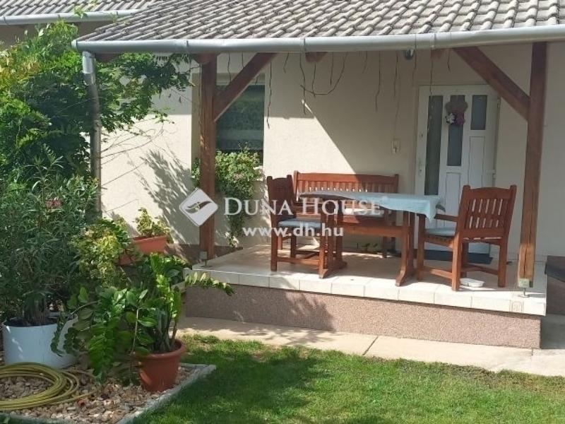 Eladó családi ház Budapest