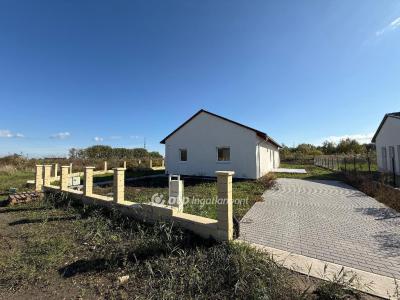 Eladó családi ház Ráckeve