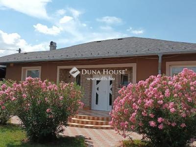 Eladó családi ház Halásztelek