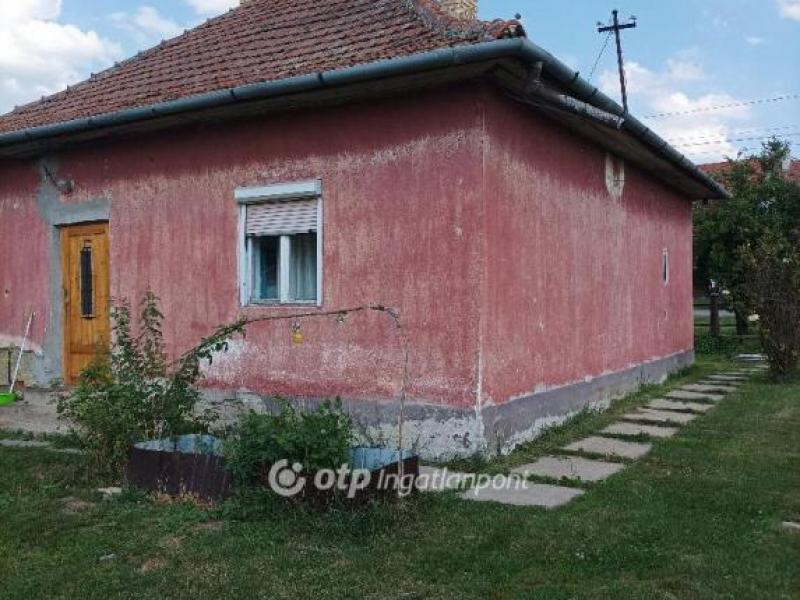 Eladó családi ház Polgár