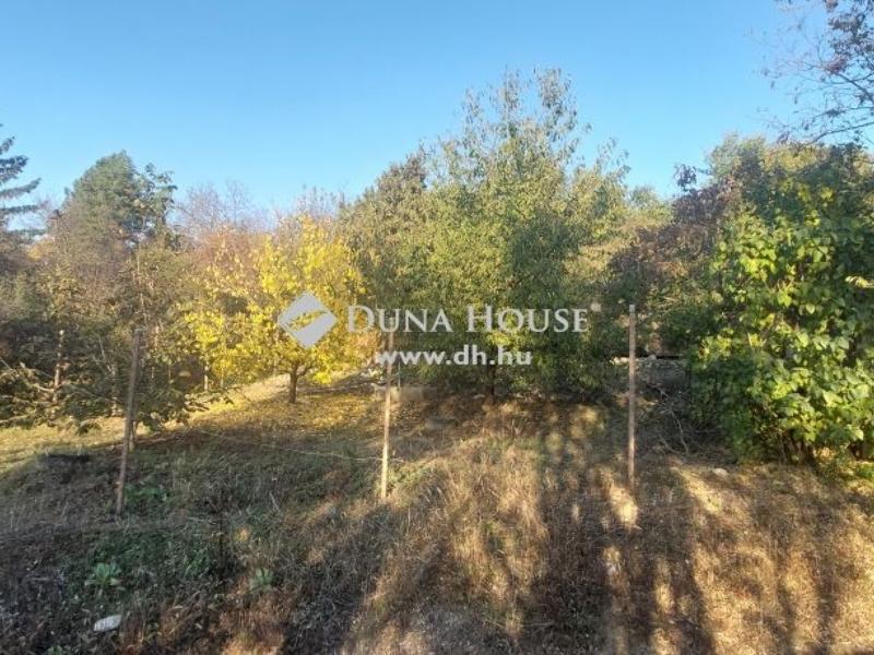 Eladó nyaraló Tatabánya