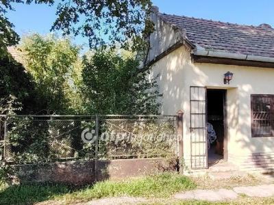 Eladó lakóövezeti telek Gádoros