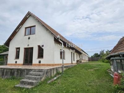 Eladó családi ház Kóka