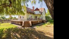 Eladó családi ház Budapest