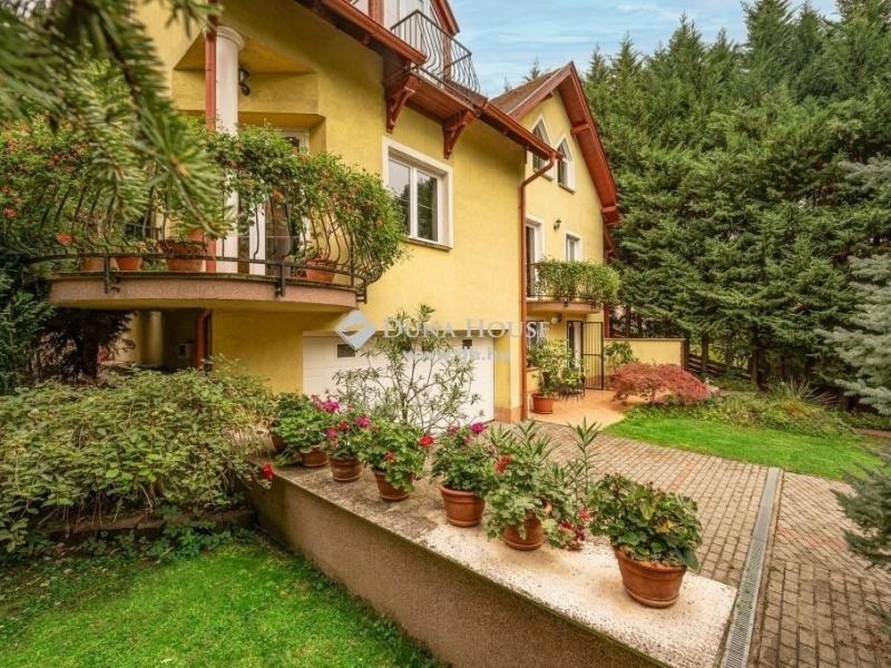 Eladó családi ház Budapest
