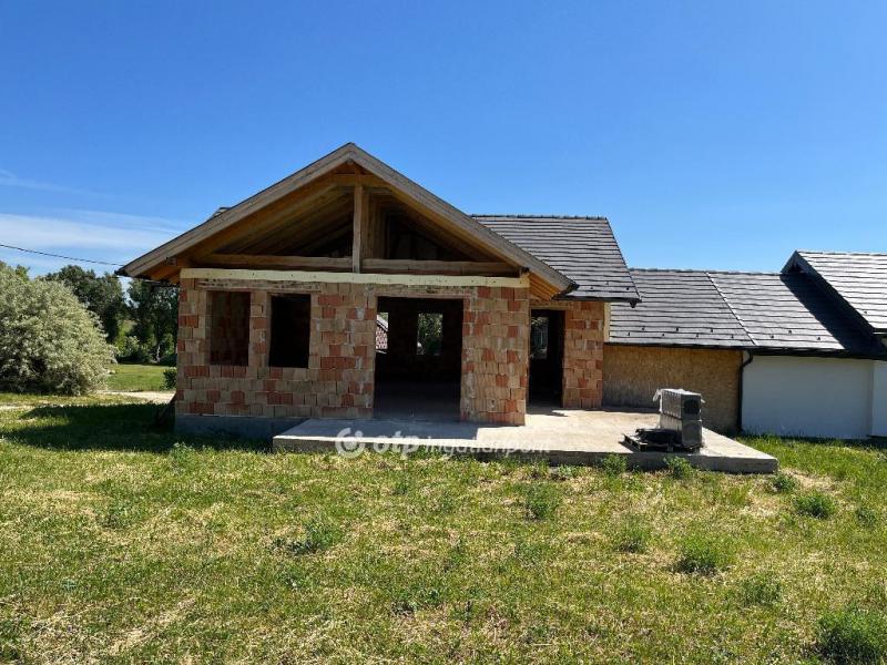 Eladó ikerház Tordas