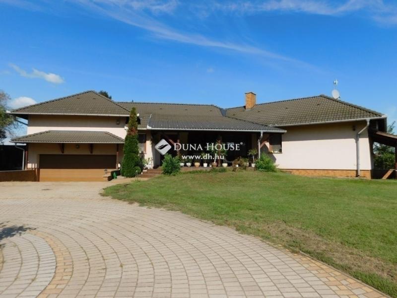 Eladó családi ház Kecskemét