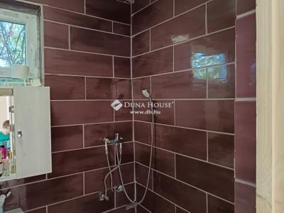 Eladó családi ház Törtel