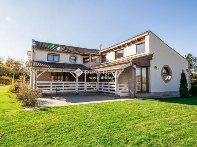 Eladó családi ház Kecskemét