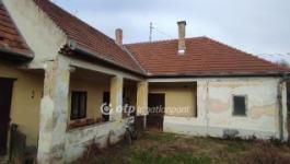 Eladó családi ház Győr