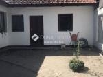 Eladó családi ház Törtel