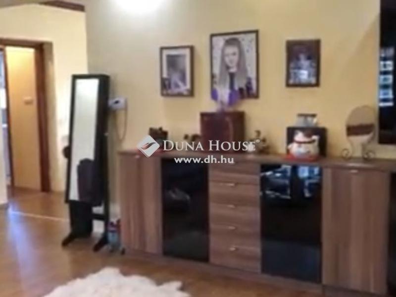 Eladó családi ház Tiszakécske