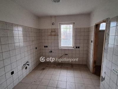 Eladó családi ház Siófok