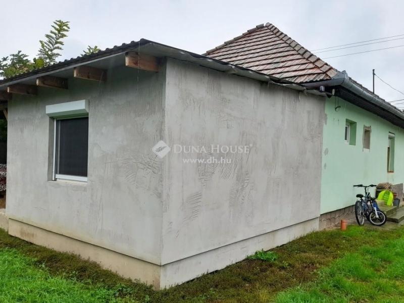 Eladó családi ház Zsámbok