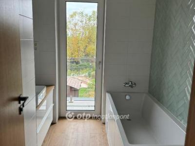 Eladó családi ház Budapest