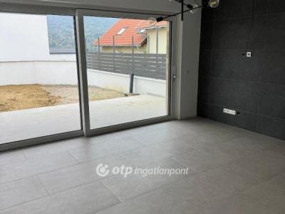 Eladó családi ház Budapest