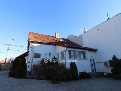 Eladó családi ház Budapest