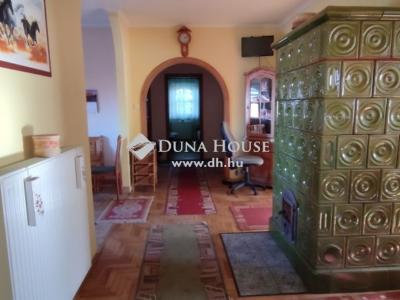 Eladó családi ház Cegléd