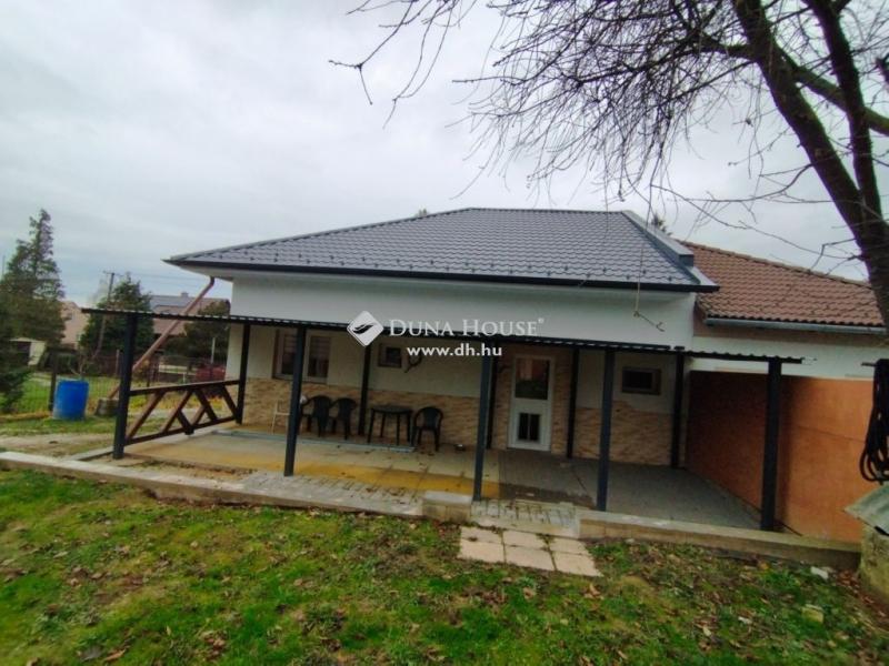 Eladó ikerház Várgesztes