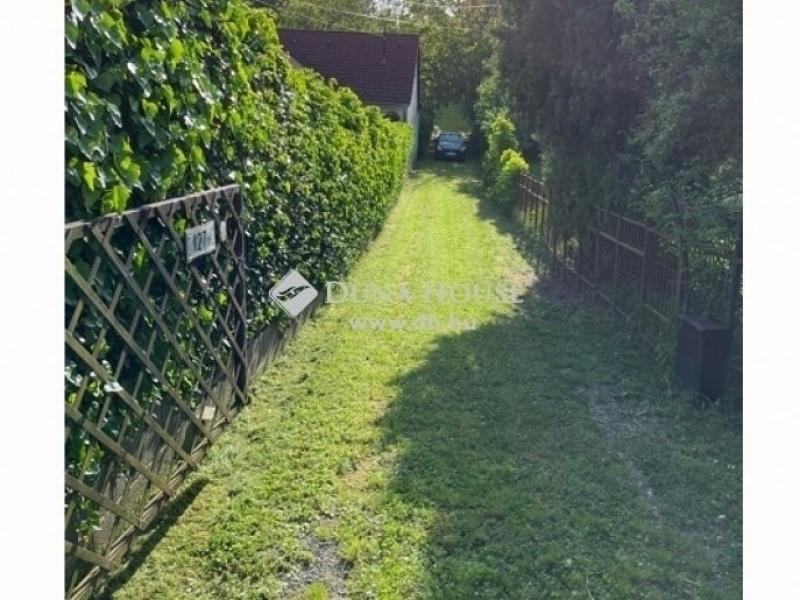 Eladó családi ház Pécs