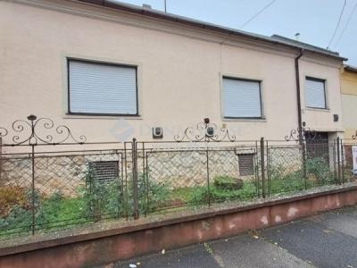 Eladó családi ház - 7623 Pécs
