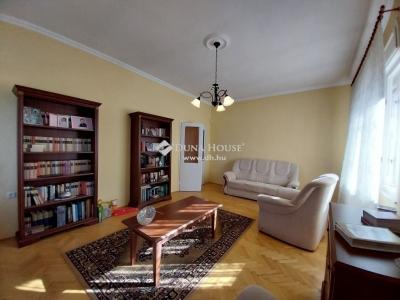 Eladó családi ház Szeged