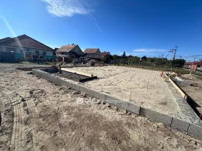 Eladó családi ház Bugyi