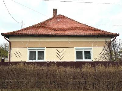Eladó családi ház Egyek