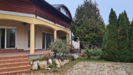 Eladó családi ház Budapest