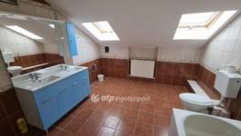 Eladó családi ház Budapest