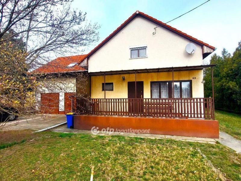 Eladó családi ház Cegléd