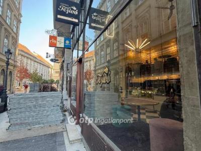 Eladó utcai bejáratú üzlethelység Budapest