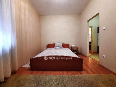 Eladó családi ház Siófok