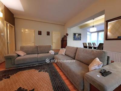 Eladó családi ház Siófok