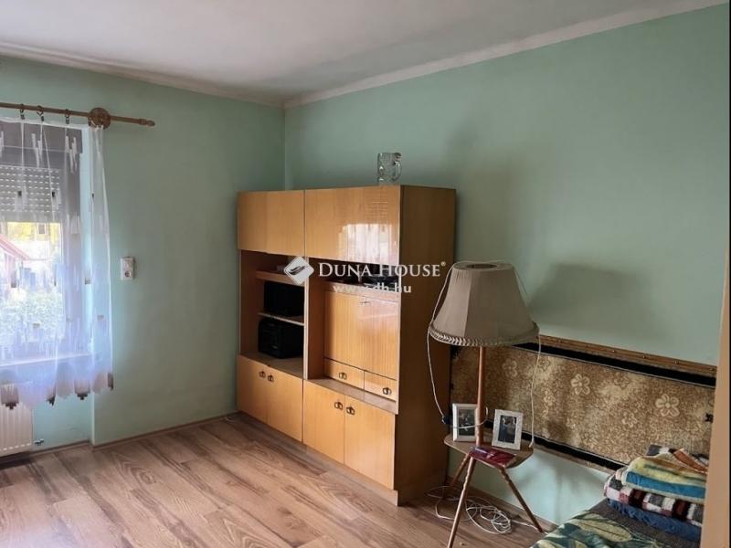 Eladó családi ház Pécs