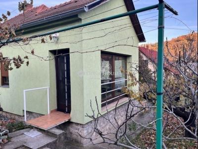 Eladó családi ház Pécs