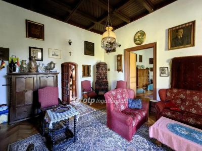 Eladó családi ház Törökbálint