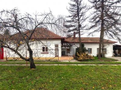 Eladó családi ház Békéscsaba