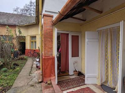 Eladó ház Csongrád