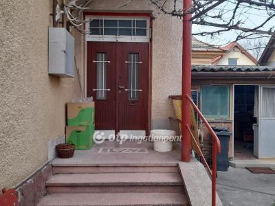 Eladó családi ház Szeged