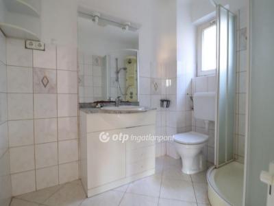 Eladó családi ház - 2300 Ráckeve