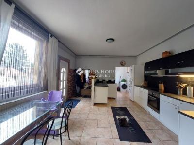 Eladó lakás Szigethalom