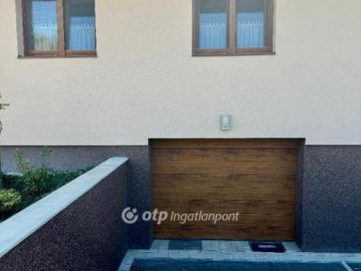 Eladó nyaraló Szigetcsép