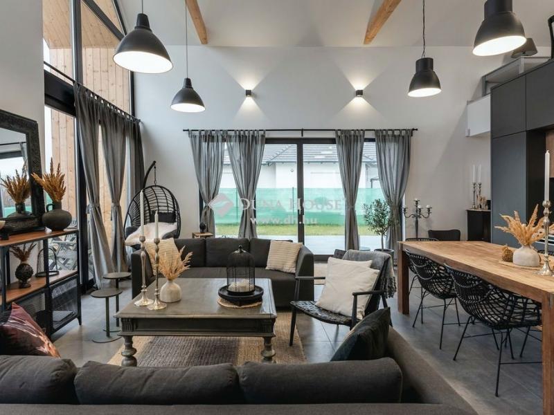 Eladó családi ház Balatonkeresztúr