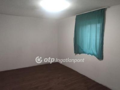 Eladó családi ház - 5430 Tiszaföldvár